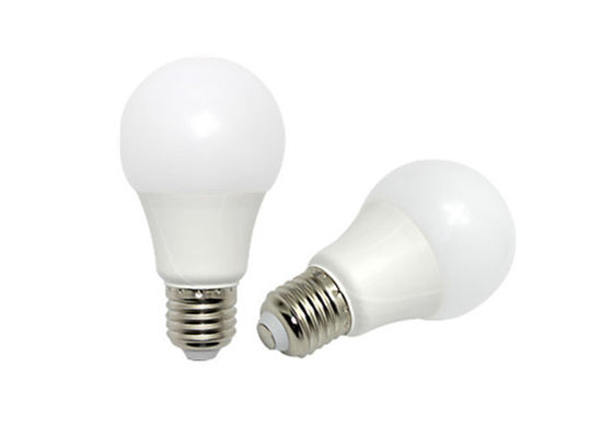 Η κατοικημένη υψηλή φωτεινότητα SMD2835 7W 9W E27 Dimmable οδήγησε τις λάμπες φωτός πολυελαίων 50Hz/60Hz