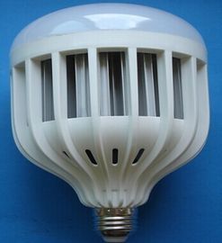 7W E27/GU10 650LM IP45 βολβοί σφαιρών των οδηγήσεων Cree/Epistar για τα σχολεία