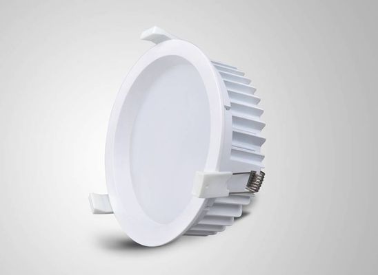 Τοποθετημένο Die-casting RA 80 Downlights των οδηγήσεων 25Watt IP45 θερμό άσπρο Dimmable για το στούντιο
