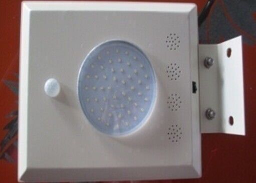 6W IP66 φωτεινοί σηματοδότες των αδιάβροχων υπαίθριων ηλιακών τροφοδοτημένοι οδηγήσεων για το φωτισμό πάρκων